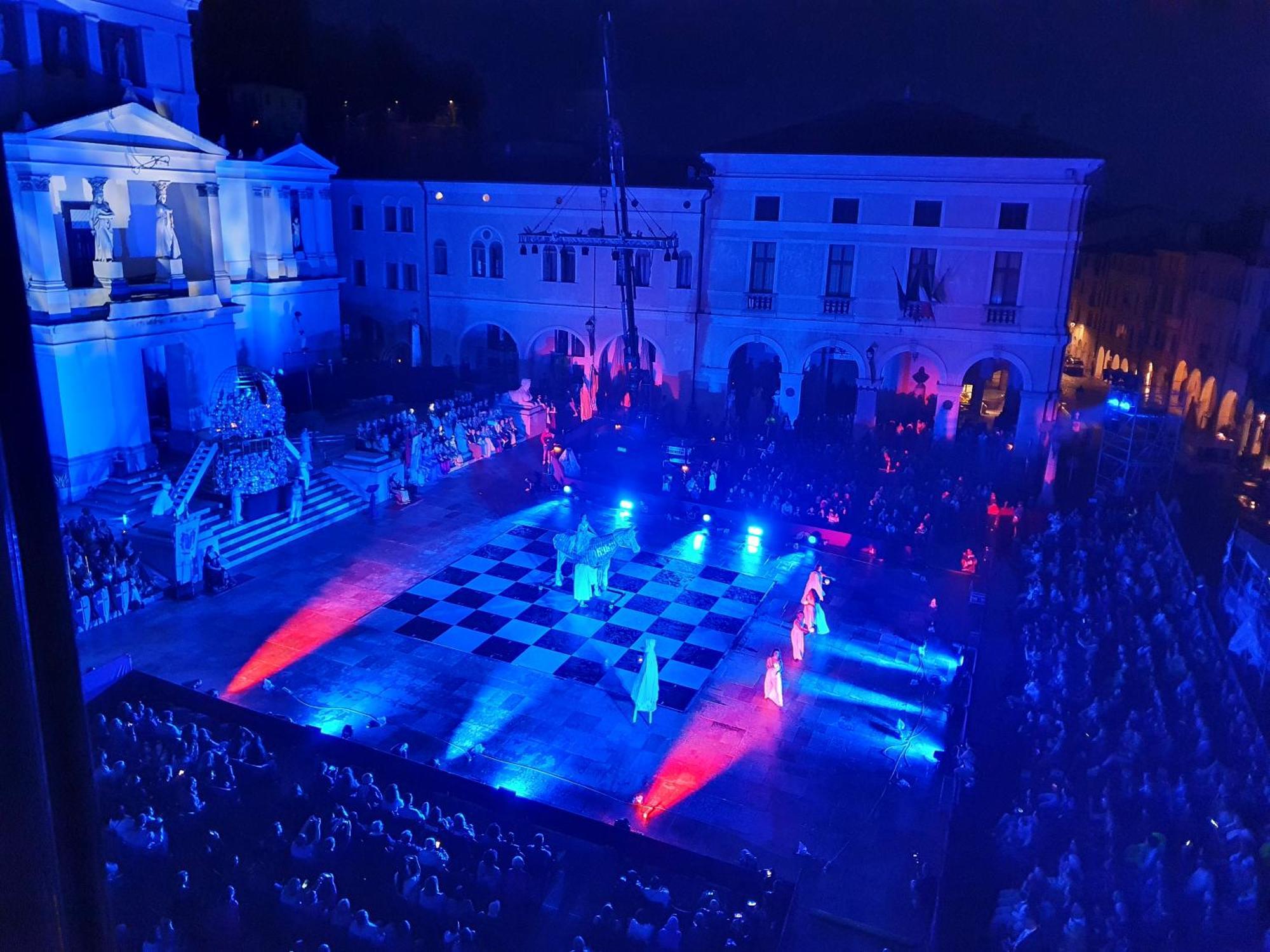 Ferienwohnung Attico Di Piazza Cima Conegliano Exterior foto